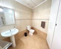 Resale - Commercial space - Guardamar del Segura