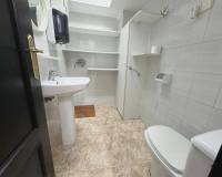 Resale - Commercial space - Guardamar del Segura