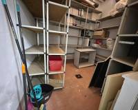 Resale - Commercial space - Guardamar del Segura