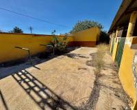 Resale - Finca / Country Property - Los Montesinos