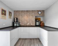 Resale - Finca / Country Property - Los Montesinos