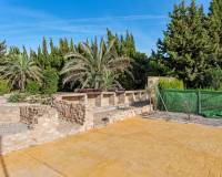 Resale - Finca / Country Property - Los Montesinos