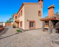 Resale - Finca / Country Property - Los Montesinos