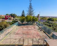 Resale - Finca / Country Property - Los Montesinos
