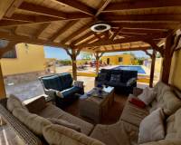 Resale - Finca / Country Property - Orihuela