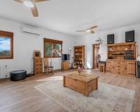 Resale - Finca / Country Property - Orihuela