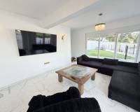 Resale - villa - Orihuela Costa - Las Filipinas