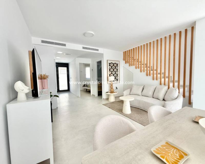 Neubau - Town house - Cox - Sin Zona