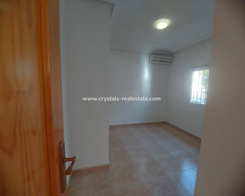 Resale - Detached Villa - Algorfa