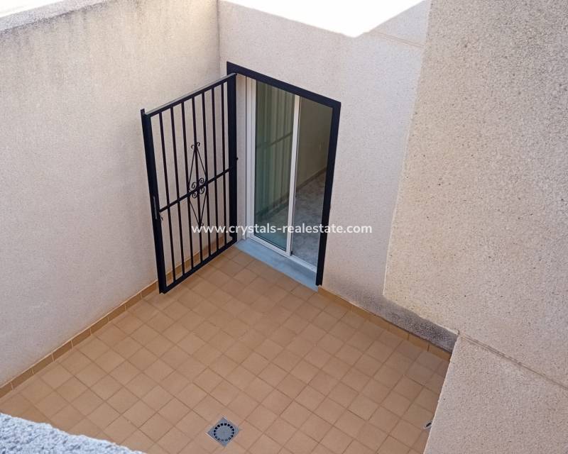 Resale - Semi-Detached Villa - Ciudad Quesada