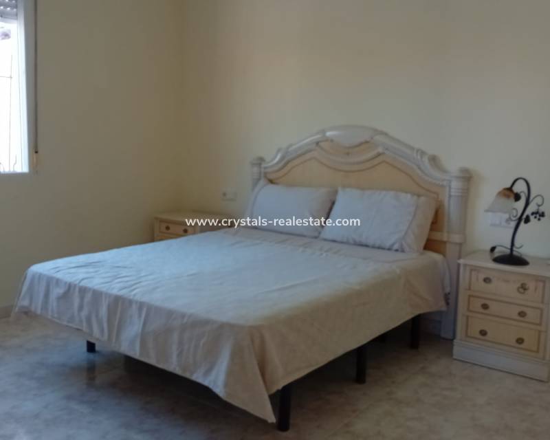 Resale - Semi-Detached Villa - Ciudad Quesada