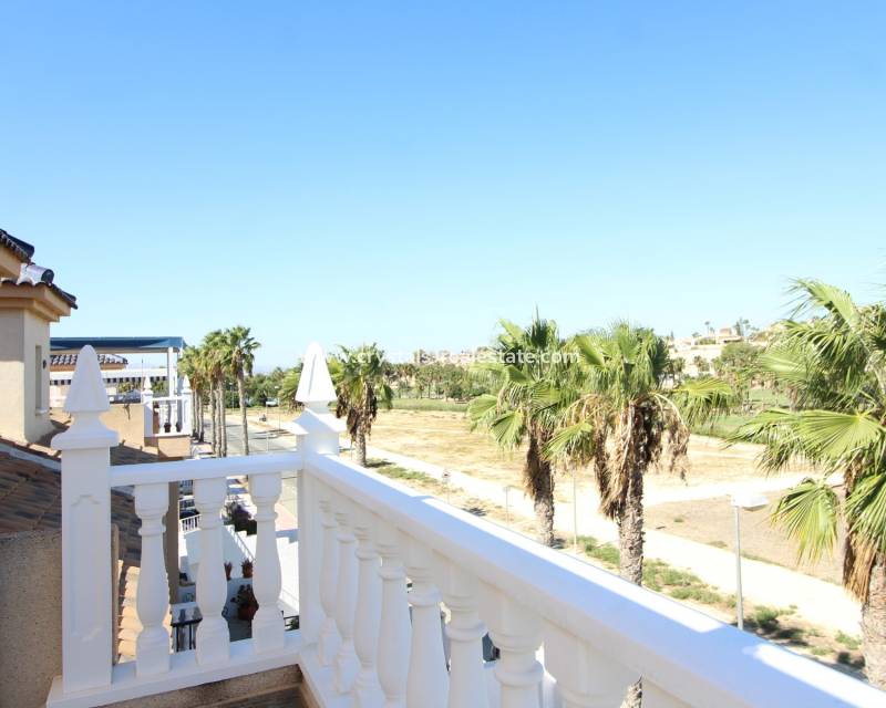 Resale - Semi-Detached Villa - Ciudad Quesada