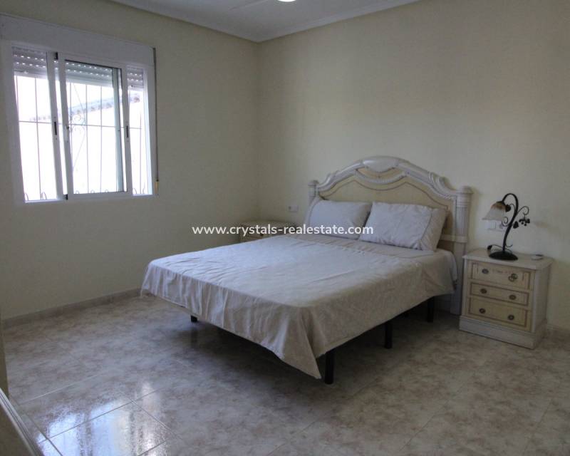 Resale - Semi-Detached Villa - Ciudad Quesada