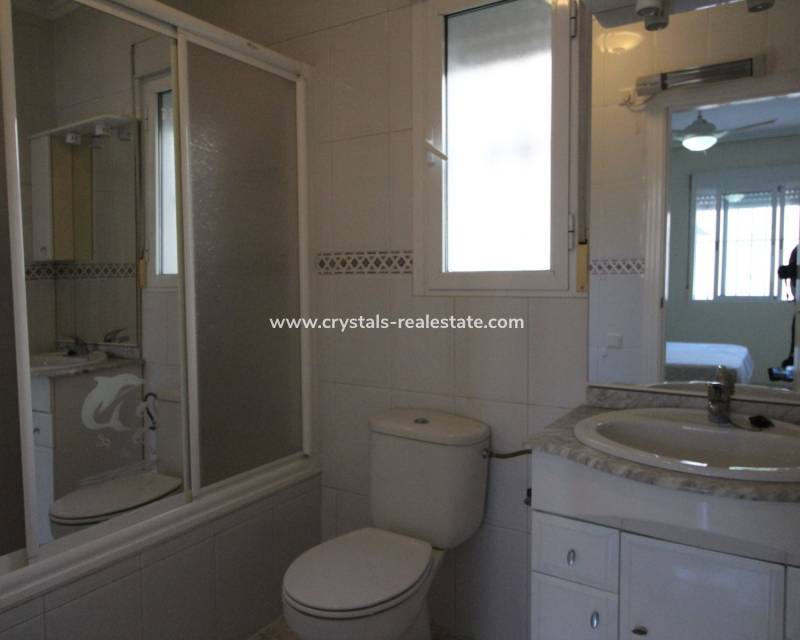 Resale - Semi-Detached Villa - Ciudad Quesada