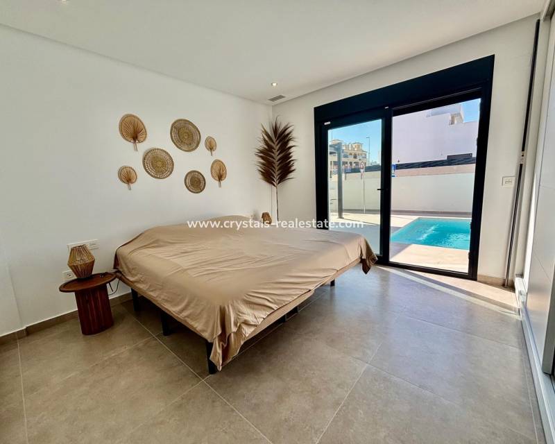 Neubau - villa - Rafal - polideportivo