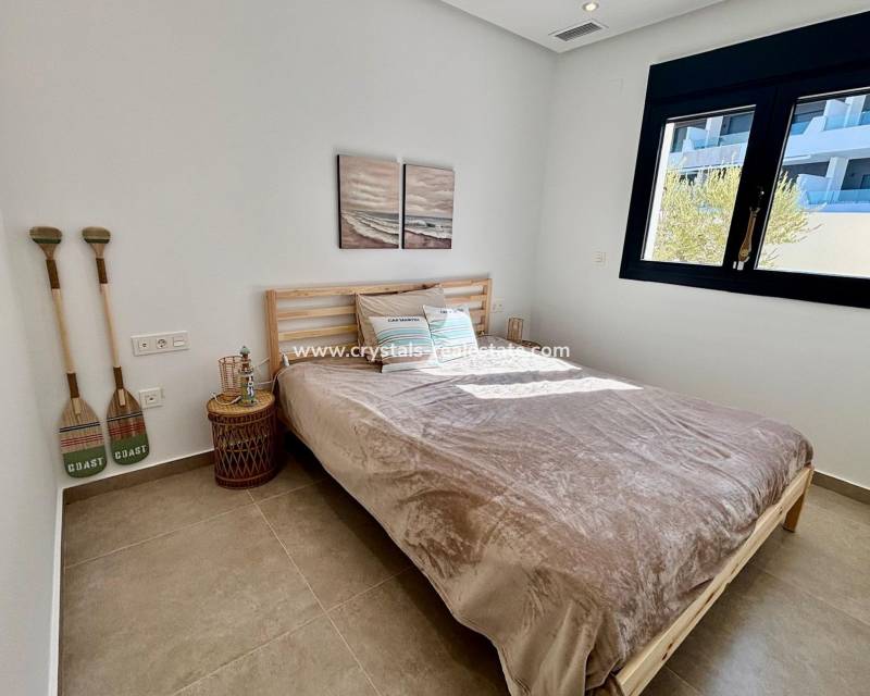 Neubau - villa - Rafal - polideportivo