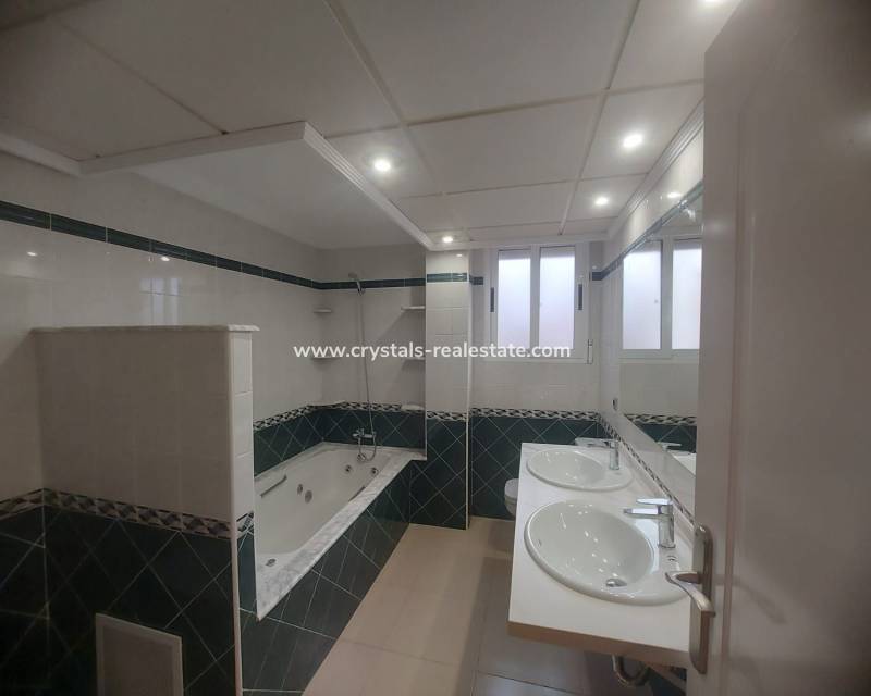 Resale - Apartment - Orihuela