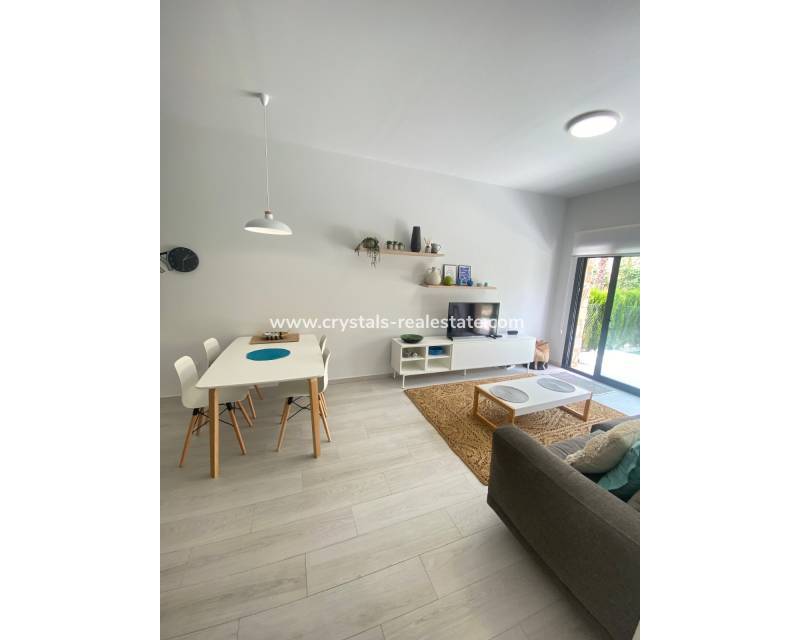 Resale - Apartment - Orihuela Costa - Villamartín