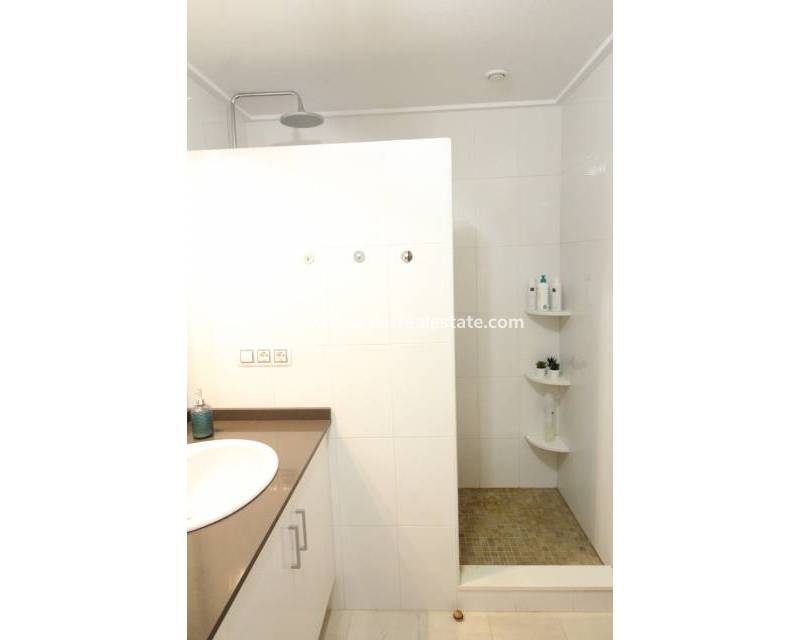 Resale - Apartment - Orihuela Costa - ZeniaMar