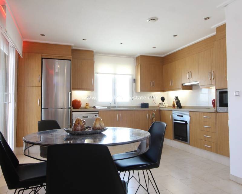 Resale - Apartment - Orihuela Costa - ZeniaMar