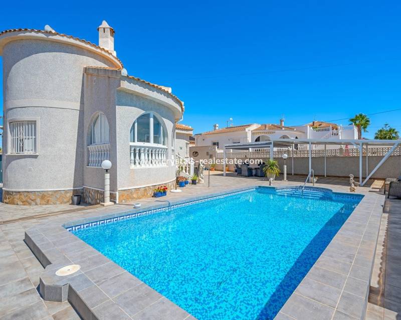 Resale - villa - Ciudad Quesada - Central Quesada