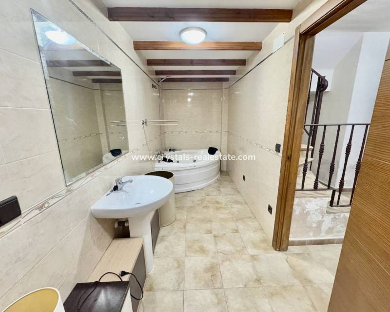 Resale - villa - Guardamar del Segura