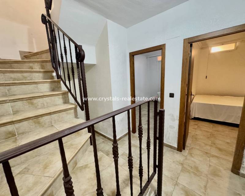 Resale - villa - Guardamar del Segura