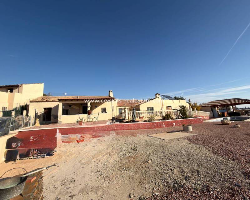 Wiederverkauf - Finca / Country Property - Orihuela