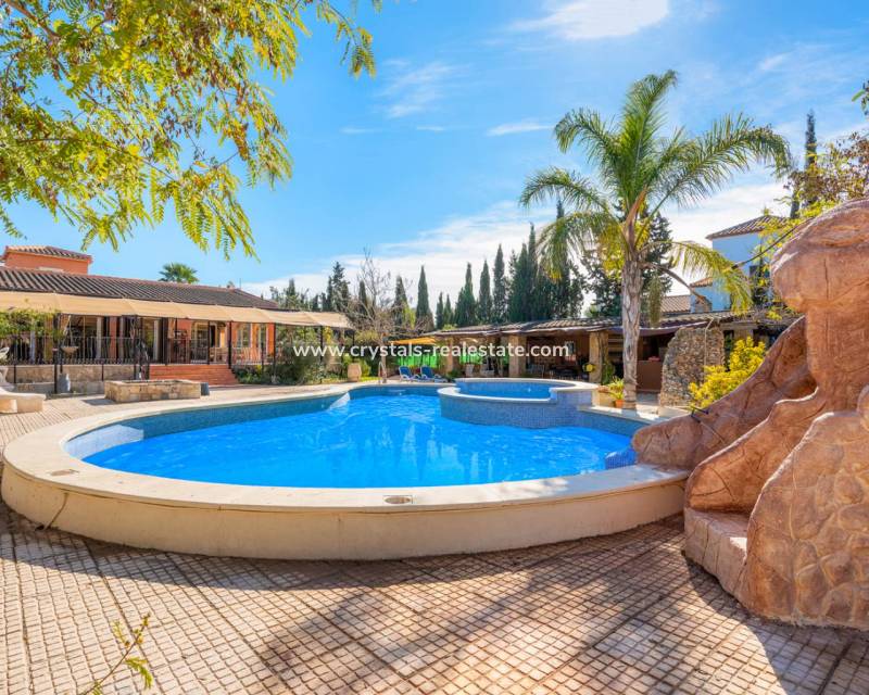 Resale - Finca / Country Property - Catral