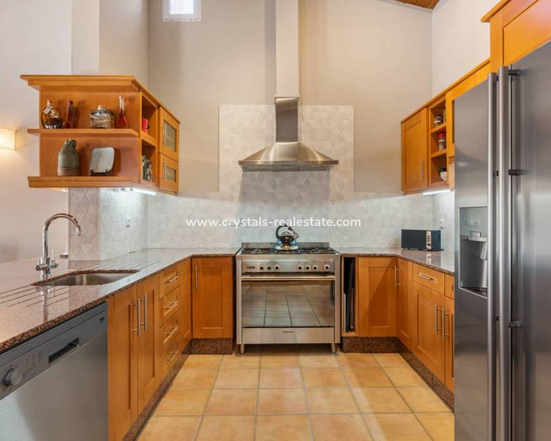 Resale - Finca / Country Property - Catral