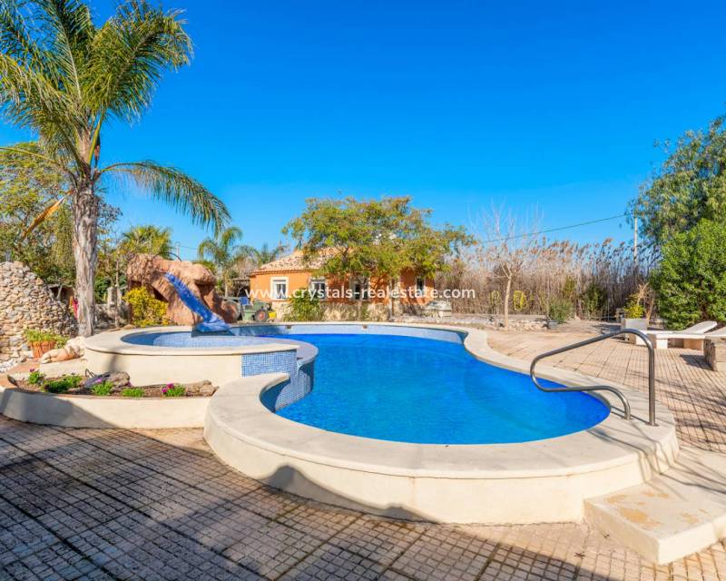 Resale - Finca / Country Property - Catral