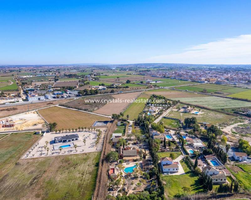 Resale - Finca / Country Property - Catral