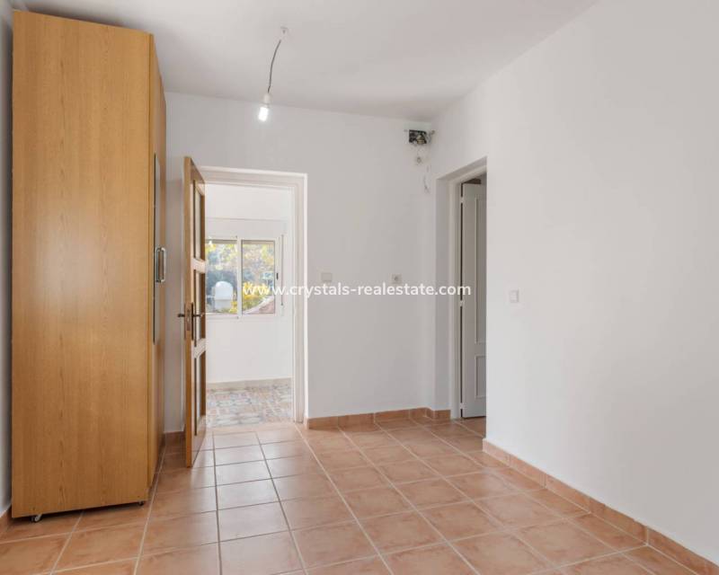 Resale - Finca / Country Property - Catral