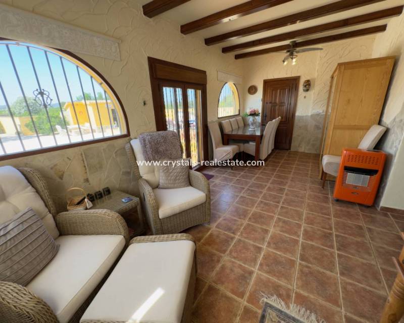 Resale - Finca / Country Property - Orihuela