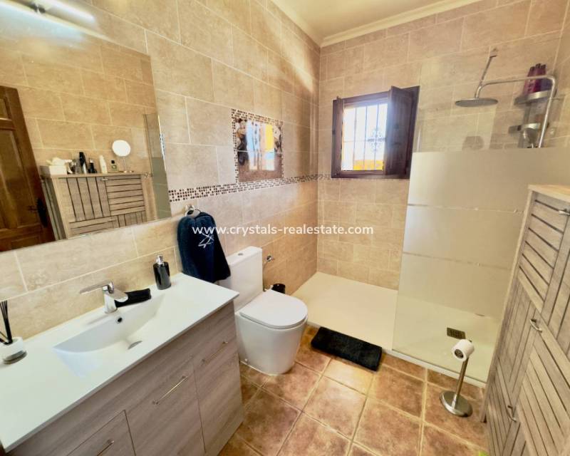 Resale - Finca / Country Property - Orihuela