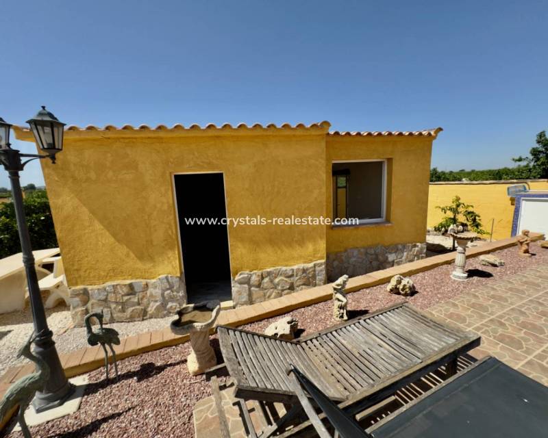 Resale - Finca / Country Property - Orihuela