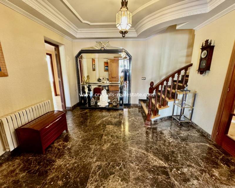 Resale - Finca / Country Property - Castalla