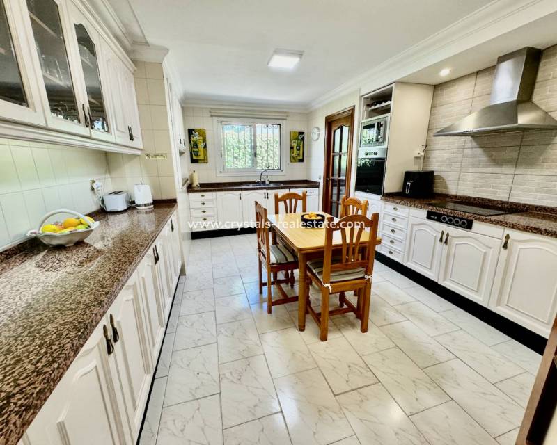 Resale - Finca / Country Property - Castalla