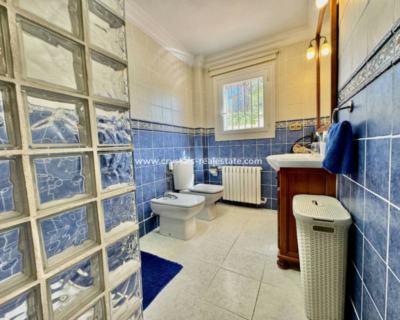 Resale - Finca / Country Property - Castalla