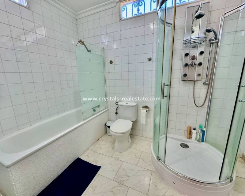 Resale - Finca / Country Property - Castalla