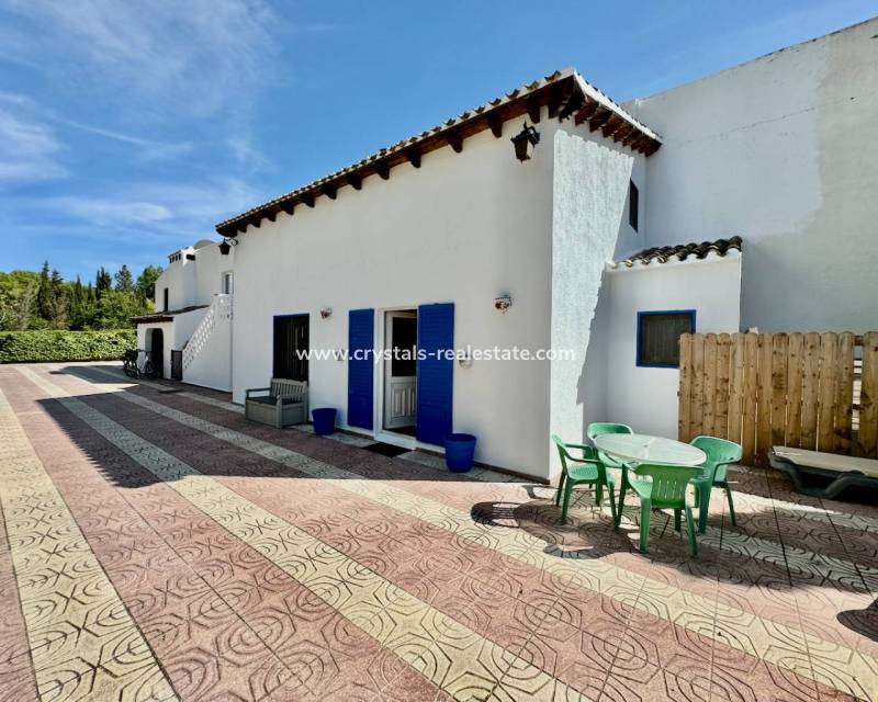 Resale - Finca / Country Property - Castalla