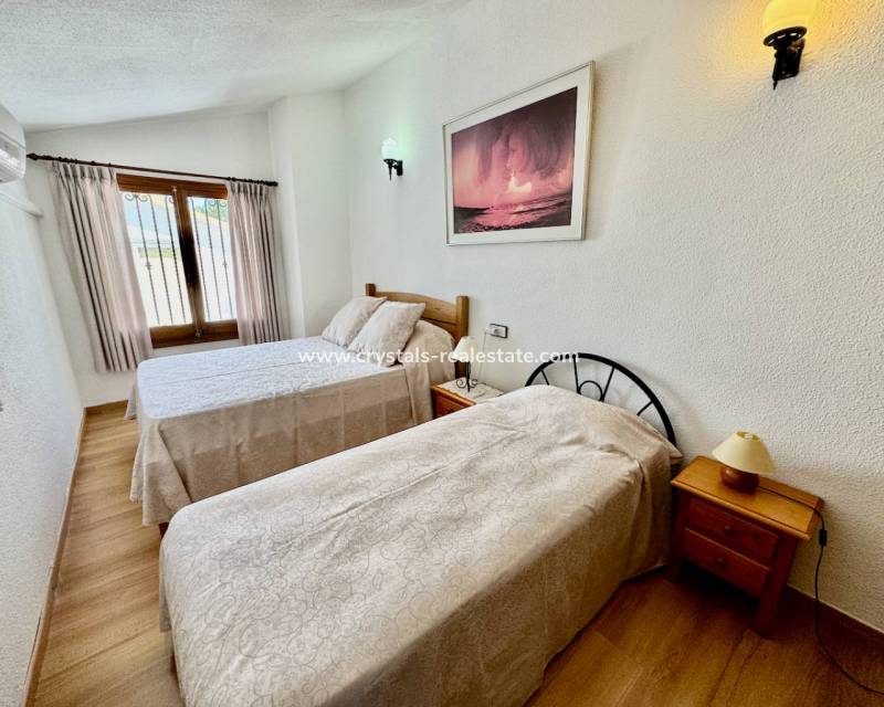 Resale - Finca / Country Property - Castalla