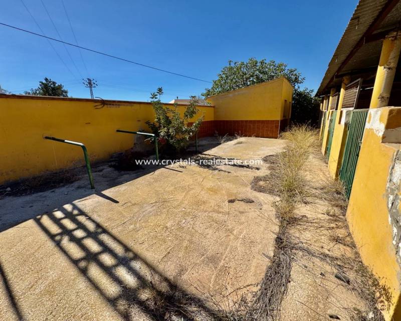 Venta - Finca / Country Property - Los Montesinos