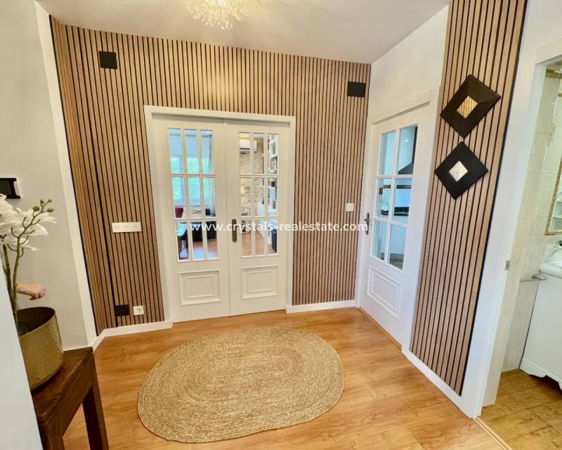 Resale - Finca / Country Property - Torrellano