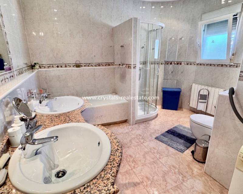 Wiederverkauf - villa - Benferri