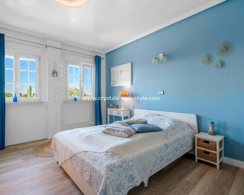 Venta - Finca / Country Property - Los Montesinos