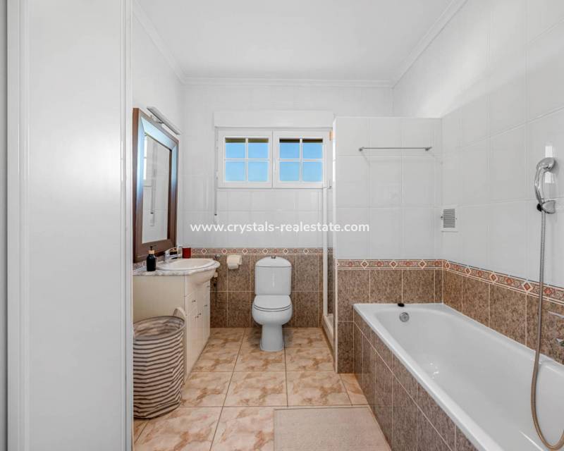 Venta - Finca / Country Property - Los Montesinos