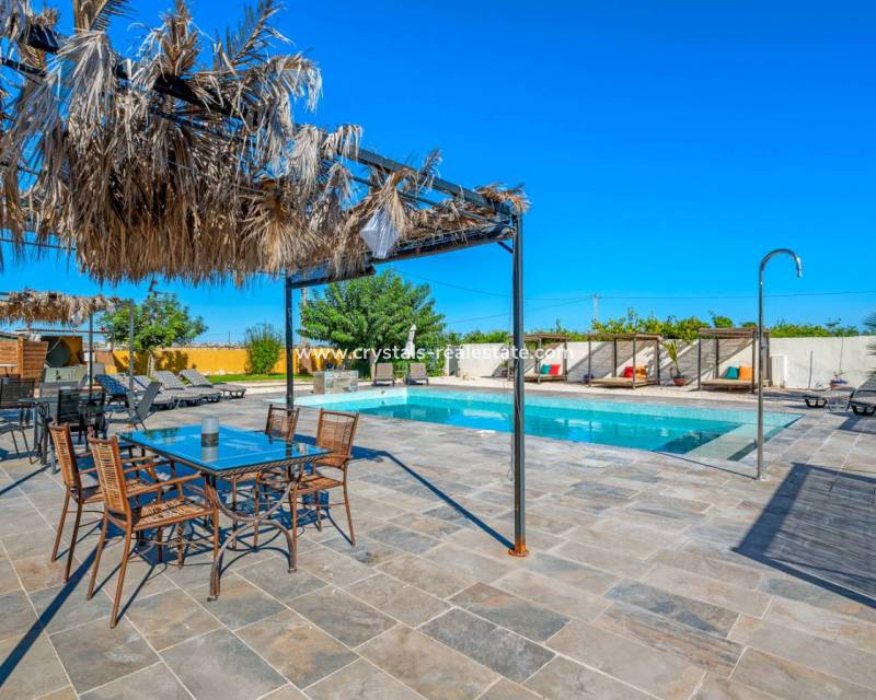 Venta - Finca / Country Property - Los Montesinos