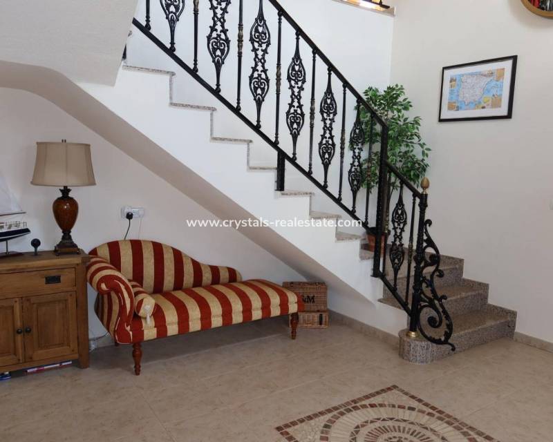 Resale - Finca / Country Property - Orihuela