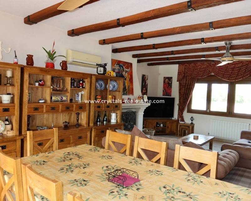 Resale - Finca / Country Property - Orihuela